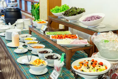 Surin Majestic Hotel Dining Photos