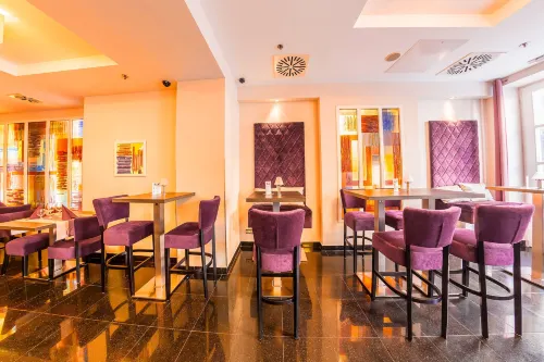 Hotel President Restauration Photos