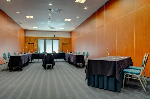 VIP Executive Santa Iria Hotel Business Facilities Photos
