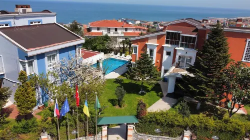 Treekos Suite Hotel Exterior Photos