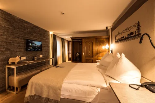 Hotel Daniela Featured Photos