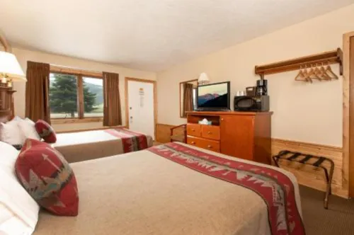 Flat Creek Inn Photos