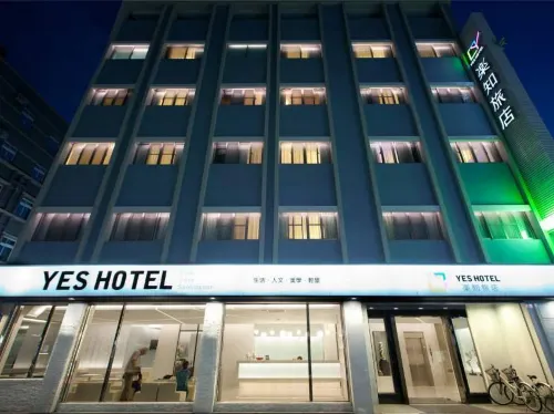Yes Hotel Zimmer Photos