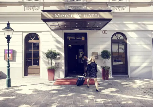 Hotel Mercure Vienna First Exterior Photos