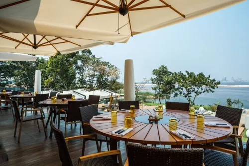 Radisson Blu M'Bamou Palace Hotel, Brazzaville Dining Photos