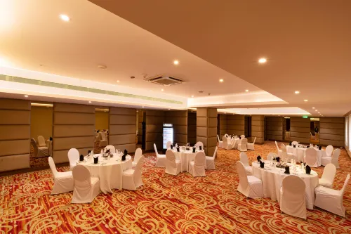 Courtyard Pune Chakan Restauration Photos