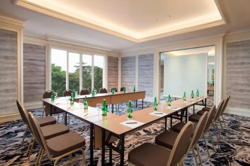 Four Points by Sheraton Bandung Fasilitas Bisnis Photos