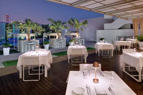 InterContinental Hotels Bahrain Dining Photos