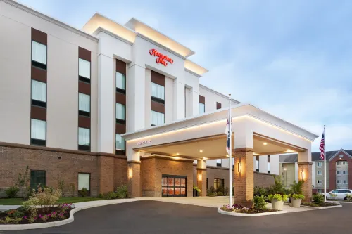 Hampton Inn North Olmsted Cleveland Airport Exterior Photos