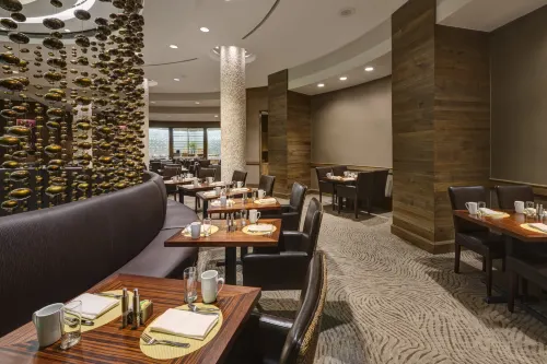 Hilton Houston-Post Oak by the Galleria Restauration Photos