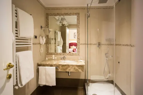 Hotel Bristol Palace Chambres Photos
