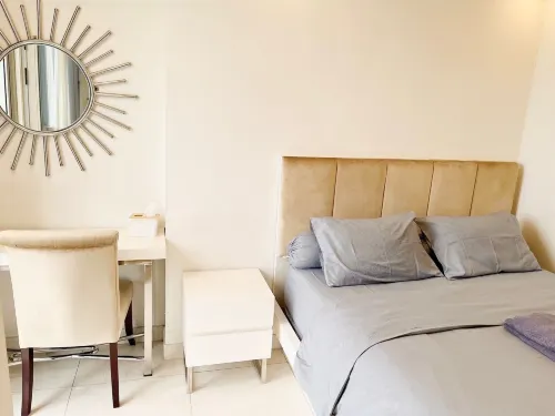 Gold Coast PIK Sea View Apartments by Rentrooms Kamar Photos