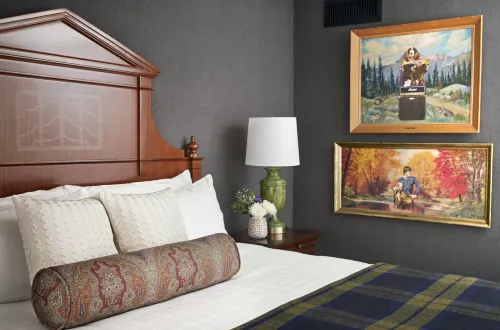 Graduate by Hilton Ann Arbor Rooms Photos