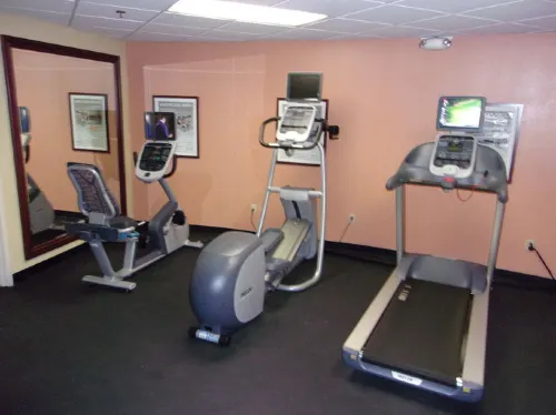 Holiday Inn Express West Los Angeles-Santa Monica Leisure & Recreation Photos
