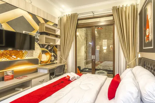 RedDoorz Plus Near Gembira Loka Zoo 2 Kamar Photos