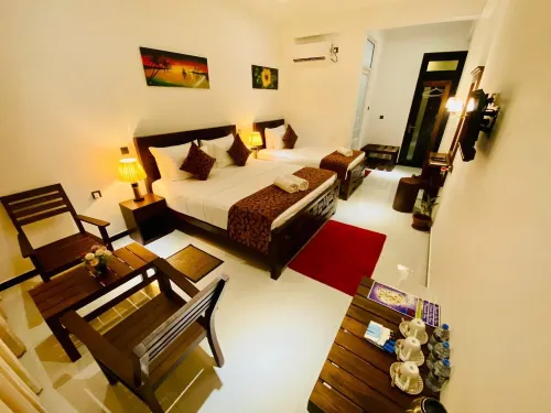Airport Faith Hotel Huoneet Photos