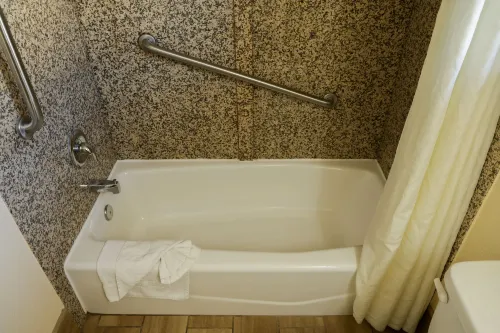 Silver Surf Motel Rooms Photos