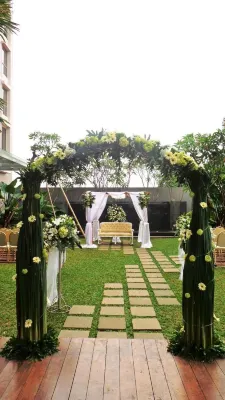 Soll Marina Hotel Serpong Eksterior Photos
