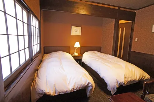 Yufu Ryochiku Photos