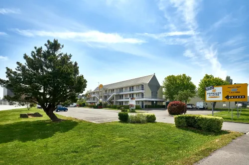Hotel Première Classe - La Roche sur Yon - Mouilleron le Captif À proximité de l'hôtel Photos