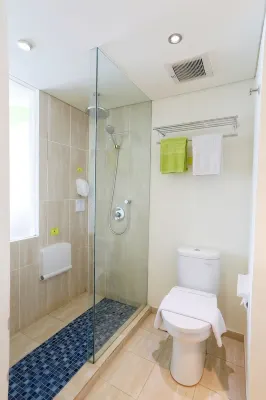 MaxOne Hotel Bukit Jimbaran Kamar Photos