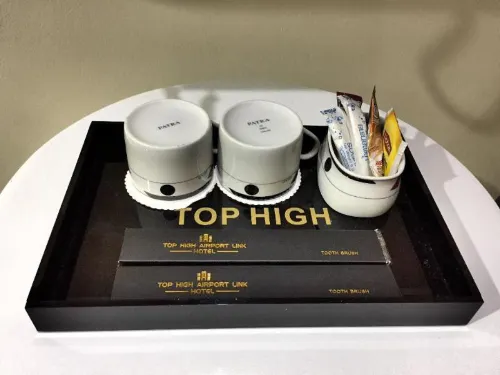 Top High Airport Link Hotel, Bangkok Rooms Photos