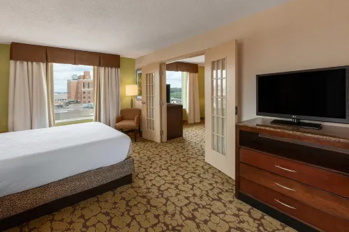 Hilton Garden Inn Pittsburgh University Place Photos