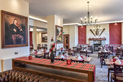 Fisher's Hotel Dining Photos