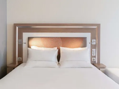 Novotel Paris 17 Kamar Photos