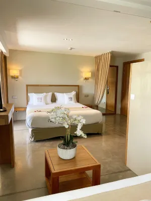 Cannes Villa St Barth : Maison d'hôtes de prestige 5 étoiles à Cannes - Piscine - SPA Chambres Photos