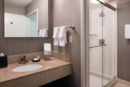 Sonesta Select Los Angeles Torrance South Bay Rooms Photos
