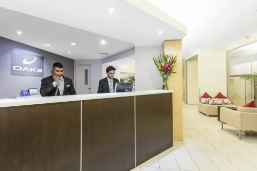 Oaks Melbourne on Lonsdale Suites Area Publik Photos