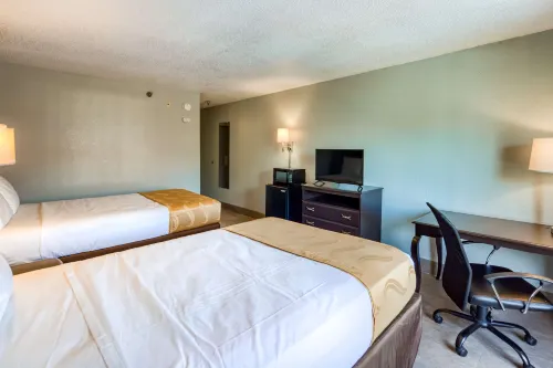 SureStay Plus Hotel by Best Western Durham Medical Center Zimmer Photos