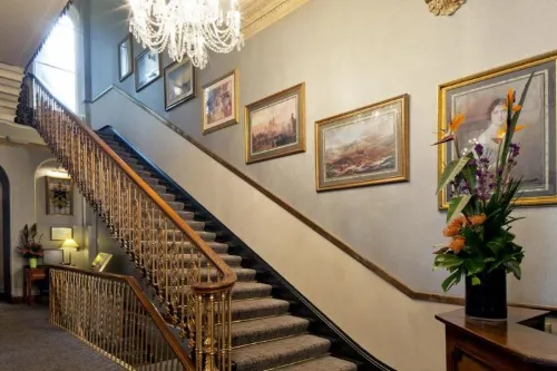 Gem Strathmore Hotel Near Hotel Photos