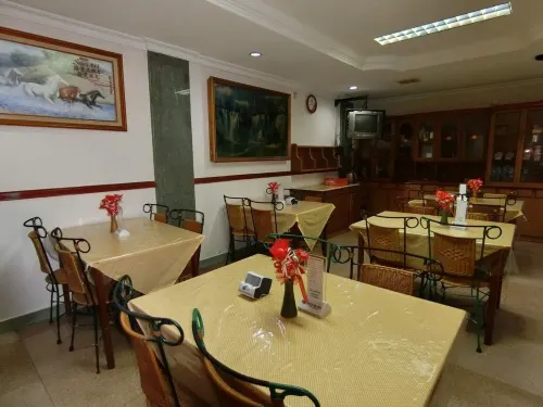 Hotel Super 888 Makanan Photos