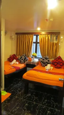 Melbourne Hostel Featured Photos