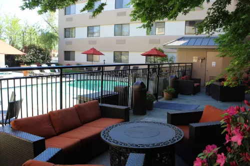 Oxford Suites Redding Public Areas Photos