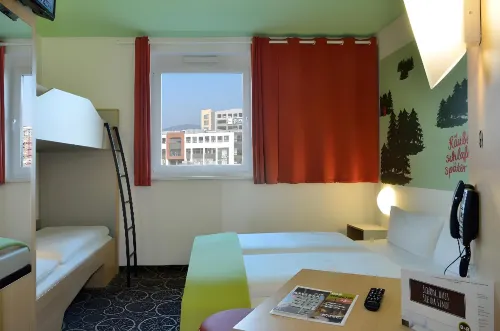 B&B HOTEL Aschaffenburg Rooms Photos