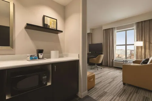 Hampton Inn & Suites Roanoke Downtown Zimmer Photos