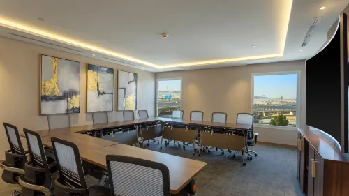 Clarion Hotel Jeddah Airport Business Facilities Photos