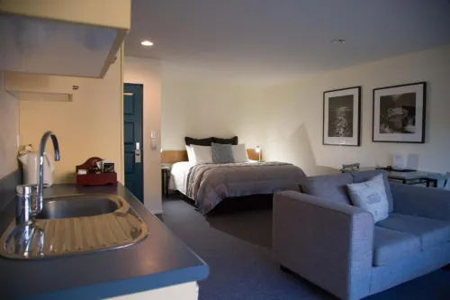 Akaroa Criterion Motel Rooms Photos