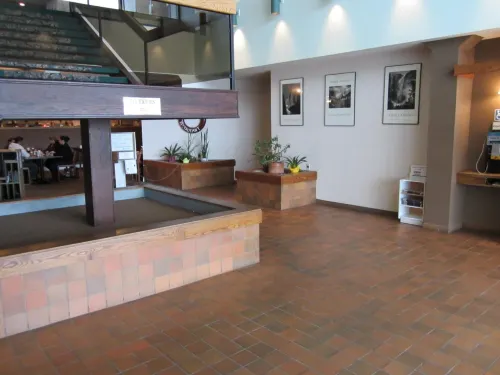Highliner Hotel Area Publik Photos