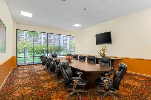 Courtyard by Marriott King Kamehameha's Kona Beach Hotel Business Facilities Photos