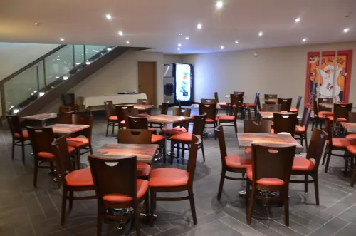 Château Arnaud Dining Photos
