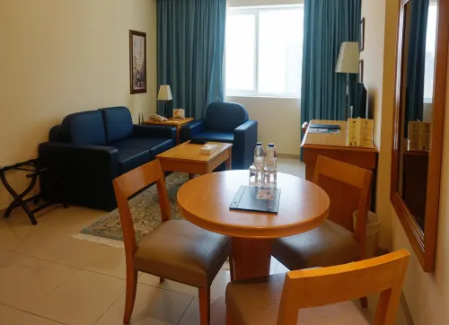 Golden Tulip Sharjah Общественные зоны Photos