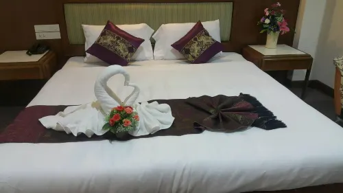 River Grand Hotel Rooms Photos