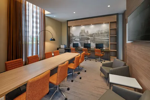 Hampton by Hilton Berlin City Centre Alexanderplatz Business Photos