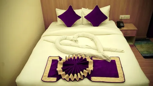 Hotel Namaskar Rooms Photos
