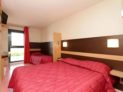 Premiere Classe Dunkerque Sud - Loon Plage Rooms Photos