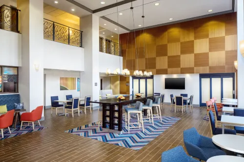 Hampton Inn by Hilton Garden City Long Island Espaces publics Photos